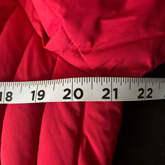Tommy Hilfiger Women’s Vibrant Red Puffer Jacket - Picture 9 of 15